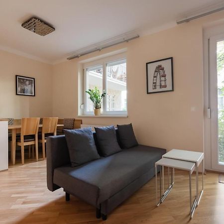 Absolute Ruhelage Im Zentrum Mit Parkplatz Apartment Viena Exterior foto
