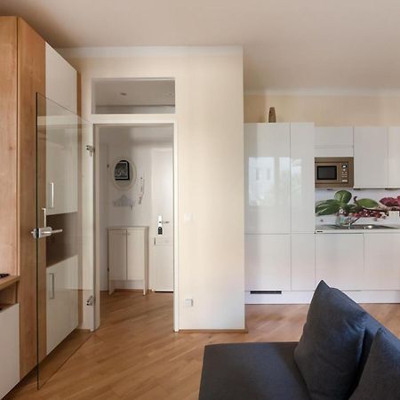 Absolute Ruhelage Im Zentrum Mit Parkplatz Apartment Viena Exterior foto