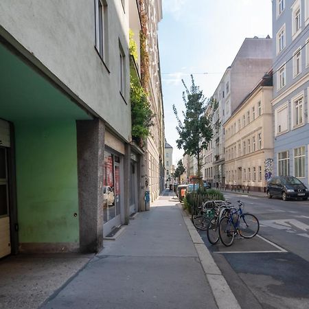Absolute Ruhelage Im Zentrum Mit Parkplatz Apartment Viena Exterior foto