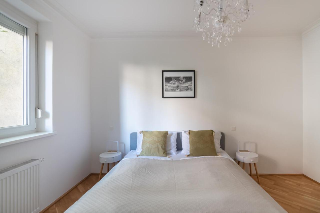 Absolute Ruhelage Im Zentrum Mit Parkplatz Apartment Viena Exterior foto