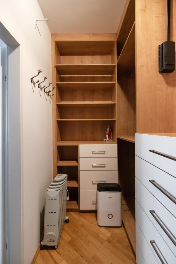 Absolute Ruhelage Im Zentrum Mit Parkplatz Apartment Viena Exterior foto