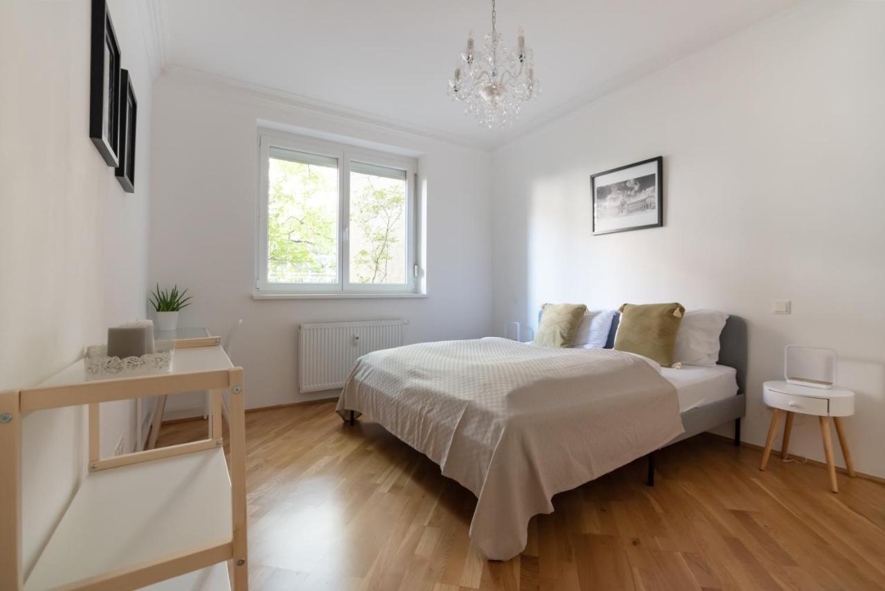 Absolute Ruhelage Im Zentrum Mit Parkplatz Apartment Viena Exterior foto