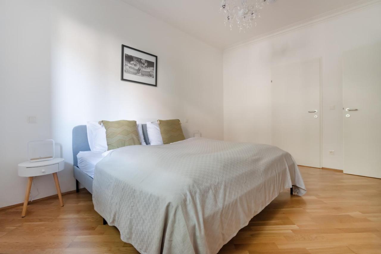 Absolute Ruhelage Im Zentrum Mit Parkplatz Apartment Viena Exterior foto