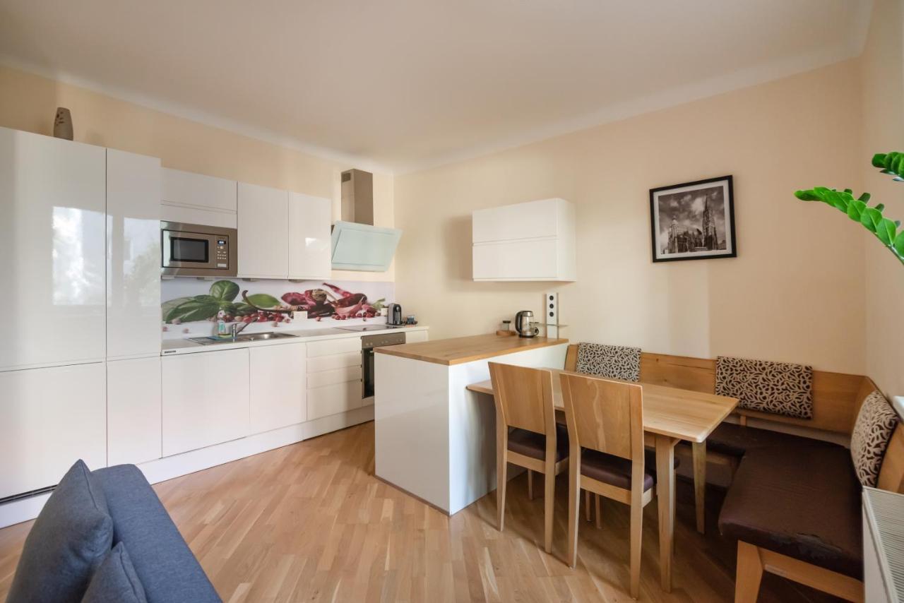 Absolute Ruhelage Im Zentrum Mit Parkplatz Apartment Viena Exterior foto