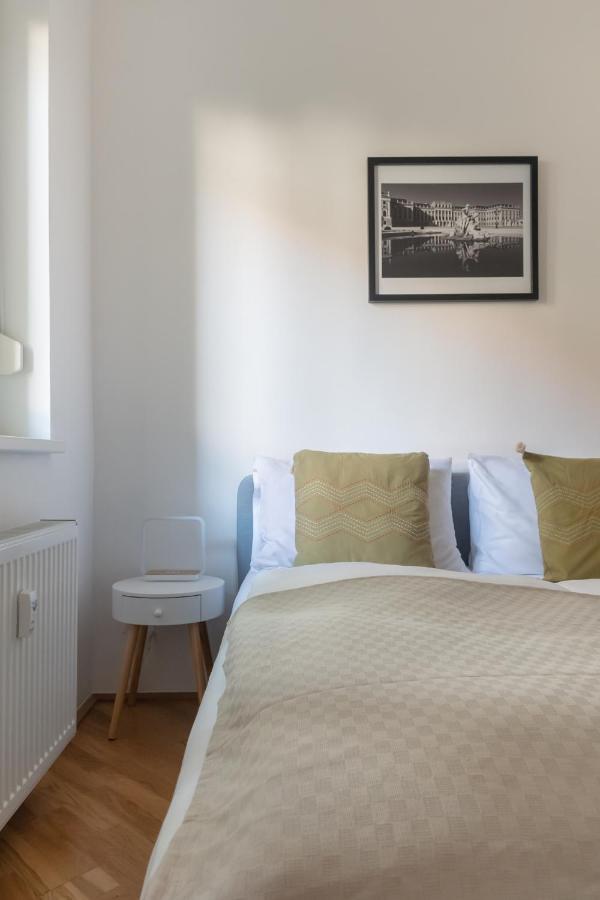 Absolute Ruhelage Im Zentrum Mit Parkplatz Apartment Viena Exterior foto